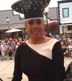 Photograph of Jakki Ford on McFadden Plaza, Aug. 21, 2017